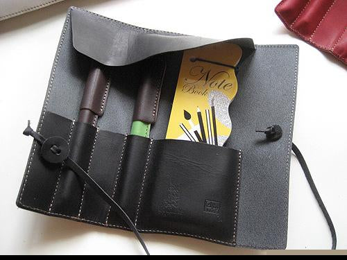Roll Pen Case (Aging × Freiheit)