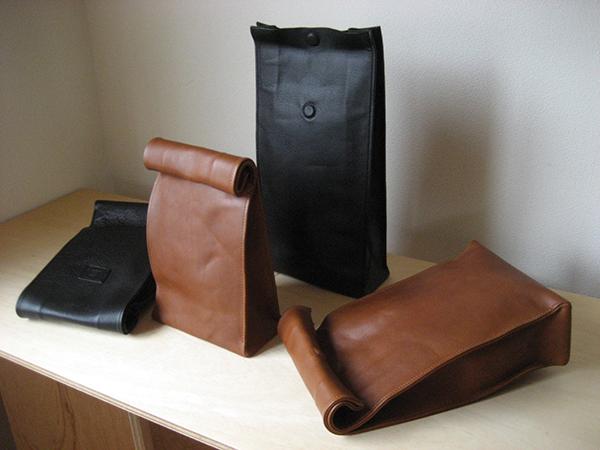 紙袋のような革袋"Sack" favor-POCO|Agingエイジング