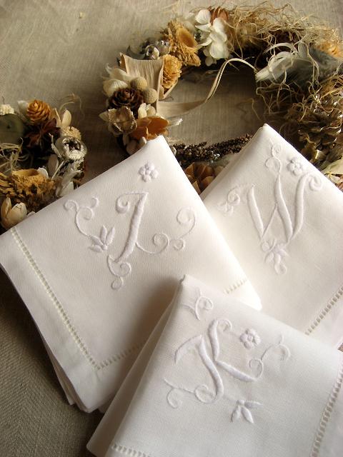 Hand-embroidered Handkerchief w/ Initial (55% Hemp)